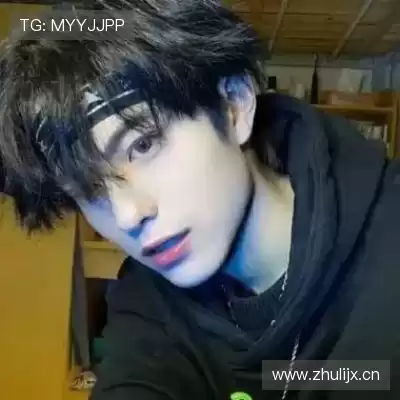 屈融健